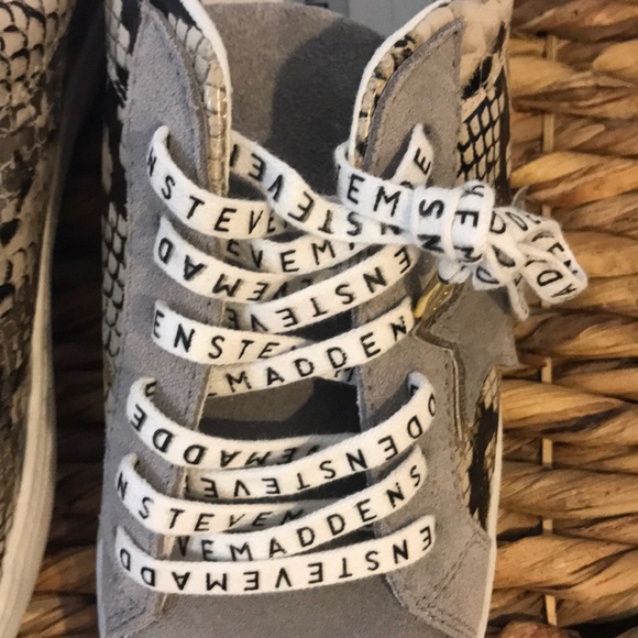 BRAND NEW! STEVE MADDEN Sneakers - Picture 7 of 8